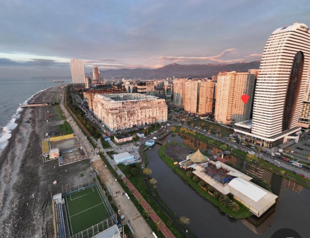 Apartment Roin Batumi Zewnętrze zdjęcie